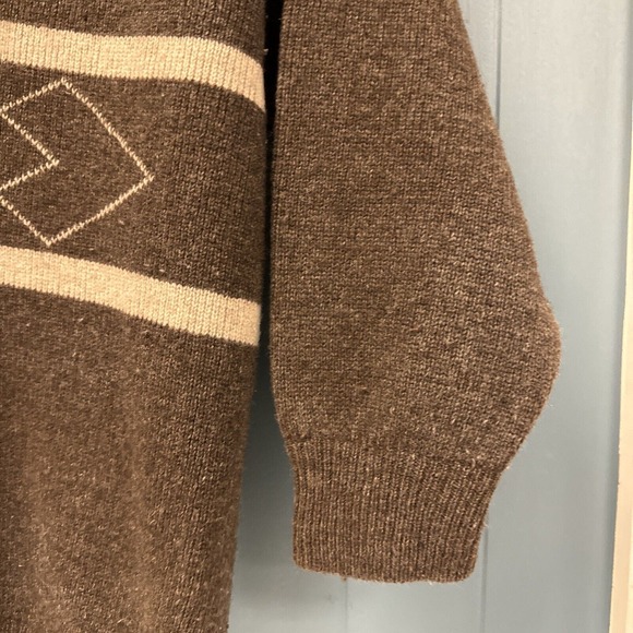 Vintage Wool Sweater Mens XL Brown Tan V-neck 3/4‎ Sleeves Thick Heavy - Picture 5 of 6